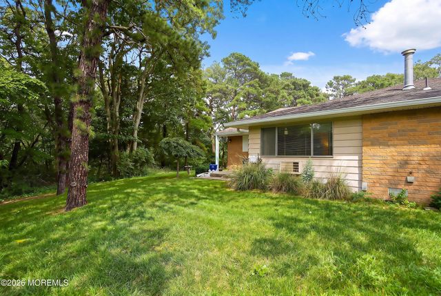 5 Sparrow Street D, Manchester, NJ 08759