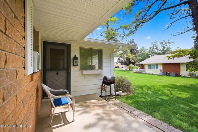 5 Sparrow Street D, Manchester, NJ 08759