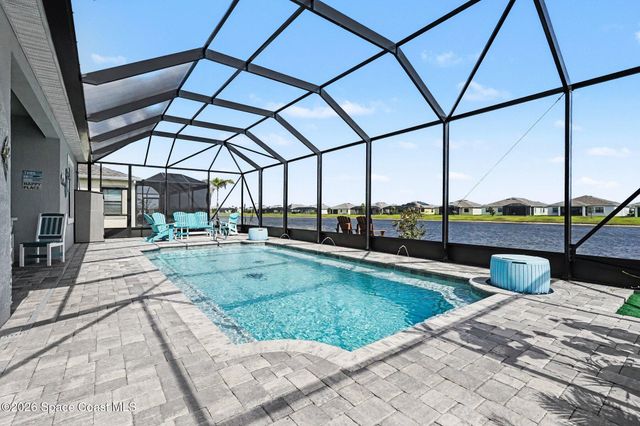1032 Great Belt Circle, Melbourne, FL 32940