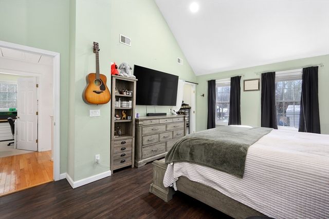 173 Main St., Mashpee, MA 02649