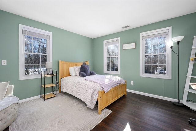 173 Main St., Mashpee, MA 02649