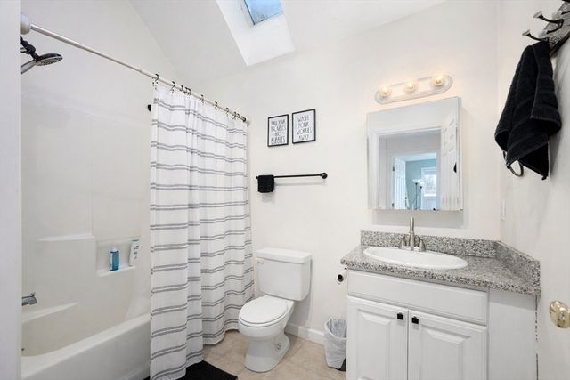 173 Main St., Mashpee, MA 02649