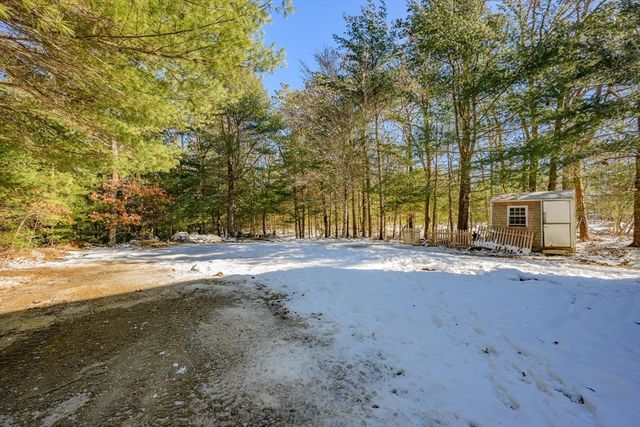 173 Main St., Mashpee, MA 02649