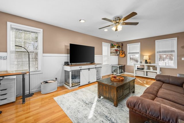 173 Main St., Mashpee, MA 02649