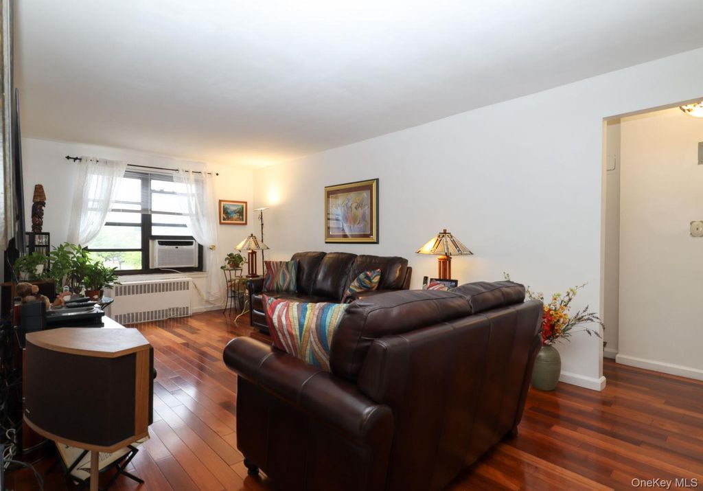 87-40 Francis Lewis Boulevard A68, Queens Village, NY 11427 — photo 2