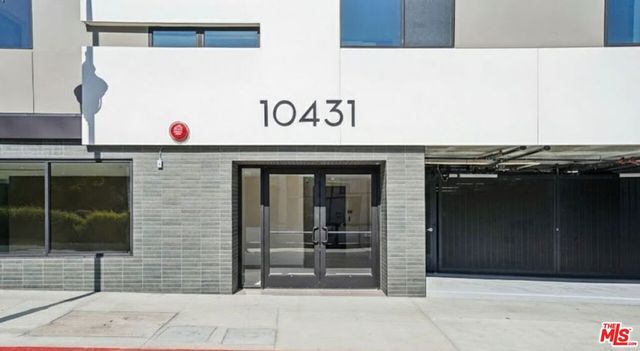 10431 Santa Monica Boulevard 205, Los Angeles, CA 90025