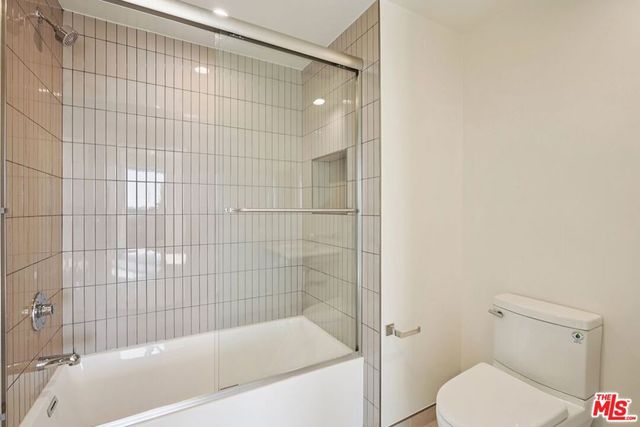 10431 Santa Monica Boulevard 205, Los Angeles, CA 90025