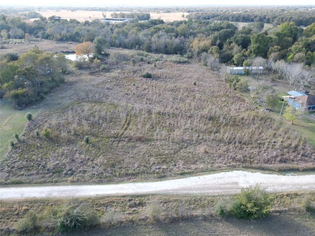 10.25 Acres Mustang Loop, Madisonville, TX 77864