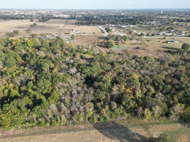 10.25 Acres Mustang Loop, Madisonville, TX 77864
