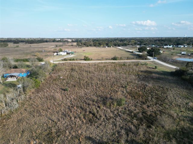 10.25 Acres Mustang Loop, Madisonville, TX 77864