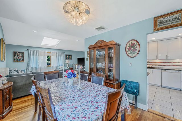 1000 Oakfield Avenue, North Bellmore, NY 11710