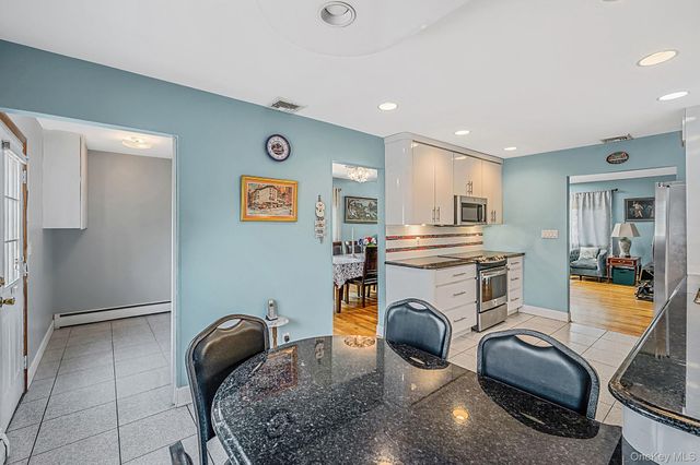 1000 Oakfield Avenue, North Bellmore, NY 11710