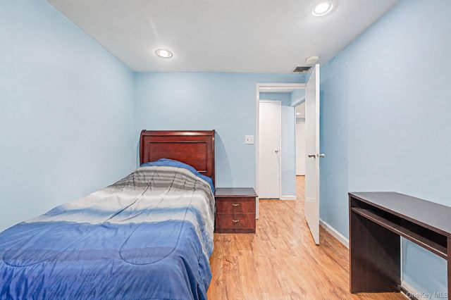 1000 Oakfield Avenue, North Bellmore, NY 11710