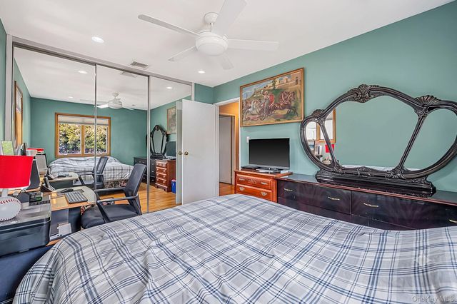 1000 Oakfield Avenue, North Bellmore, NY 11710