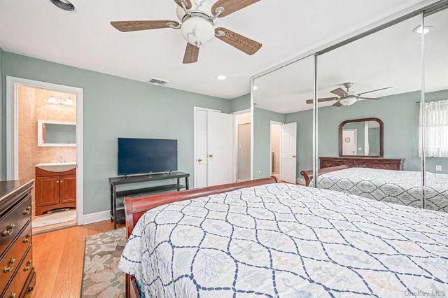 1000 Oakfield Avenue, North Bellmore, NY 11710