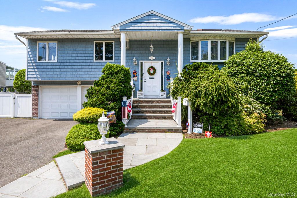 1000 Oakfield Avenue, North Bellmore, NY 11710
