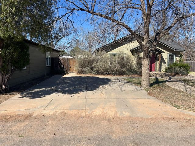 3118 37th Street, Front, Lubbock, TX 79413