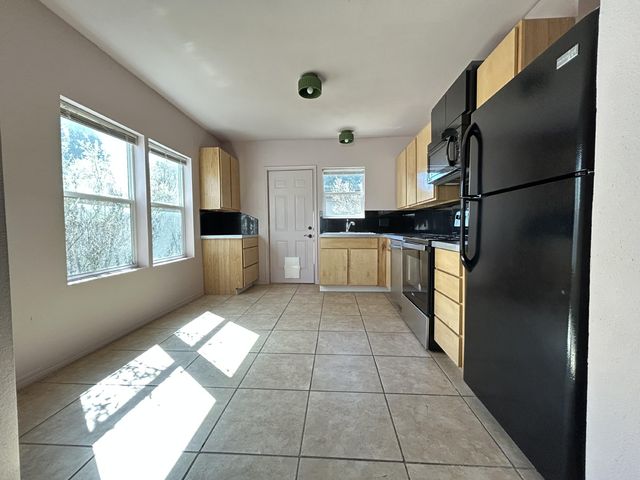 3118 37th Street, Front, Lubbock, TX 79413