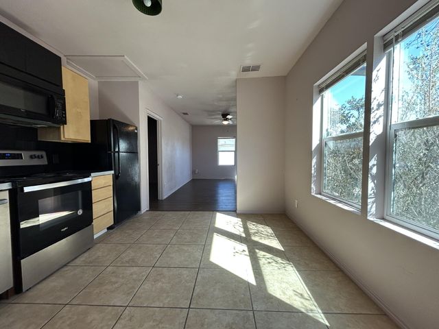 3118 37th Street, Front, Lubbock, TX 79413