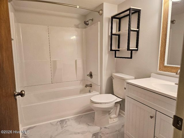 3309 Bridges Street, Morehead City, NC 28557