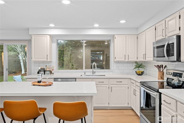 5103 Tower Drive NE, Tacoma, WA 98422