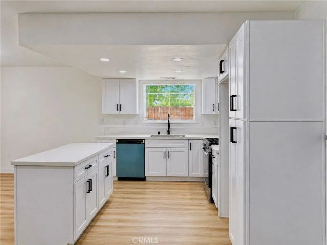 43815 Gillan, Lancaster, CA 93535