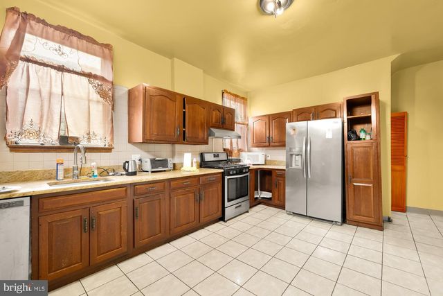 732 MORTON ST NW, Washington, DC 20010