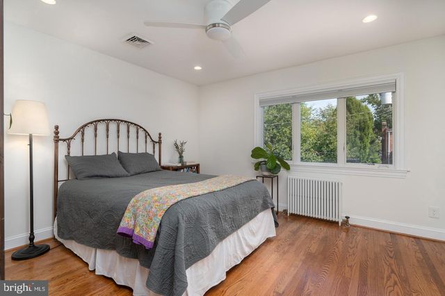 1147 COLONIAL AVE, Alexandria, VA 22314