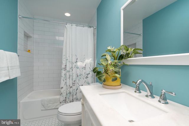 1147 COLONIAL AVE, Alexandria, VA 22314