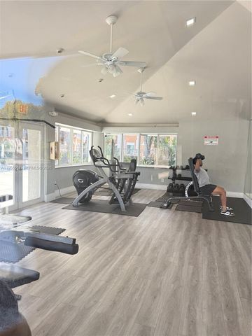 7120 NW 179th St 105, Hialeah, FL 33015