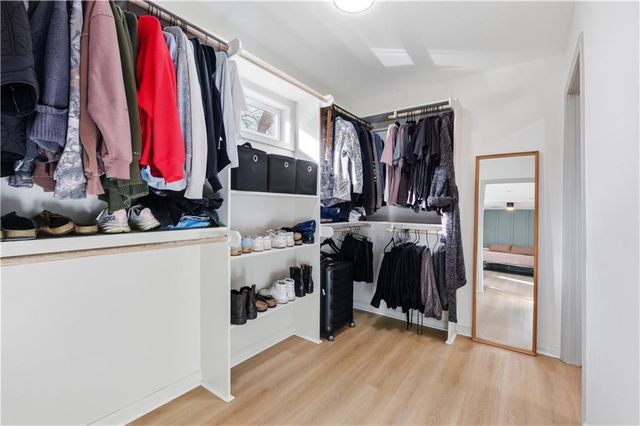 504 NW Holly Lane, Lee's Summit, MO 64086