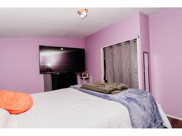 2350 N TERRY St, Eugene, OR 97402