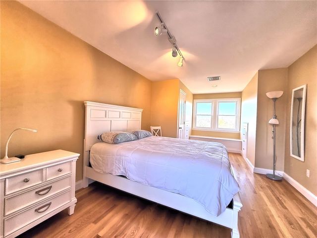 2 Overlook Drive, Bristol, RI 02809