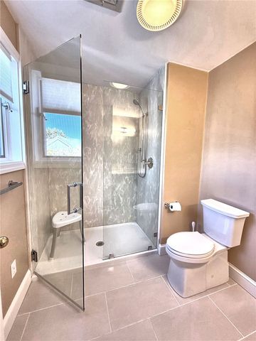 2 Overlook Drive, Bristol, RI 02809