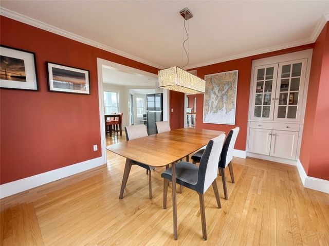 2 Overlook Drive, Bristol, RI 02809