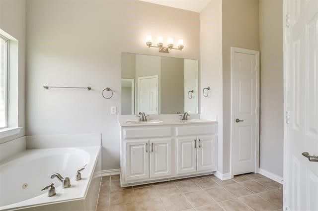 2692 Lake Ridge Drive, Little Elm, TX 75068