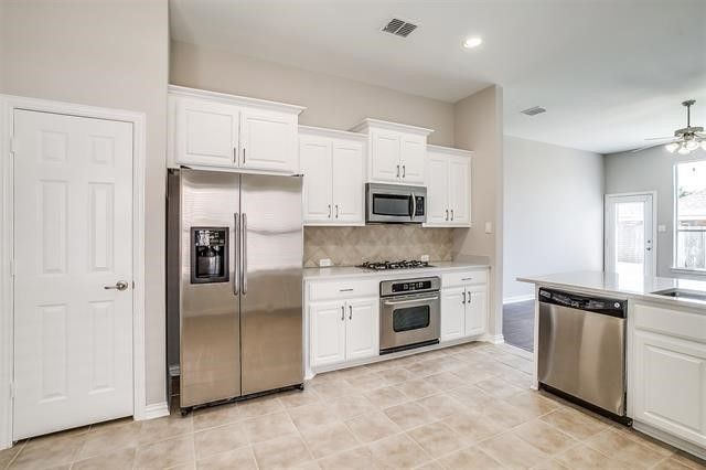 2692 Lake Ridge Drive, Little Elm, TX 75068