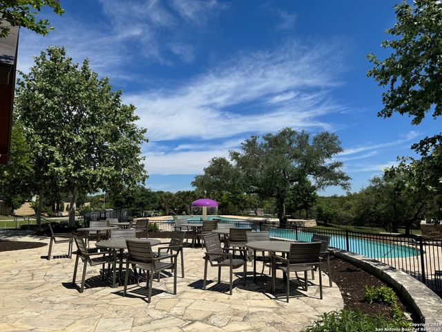 13135 Louberg Vly, San Antonio, TX 78253