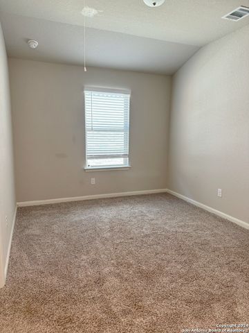 13135 Louberg Vly, San Antonio, TX 78253