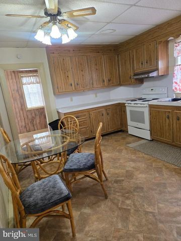 130 N RAILROAD ST, Annville, PA 17003