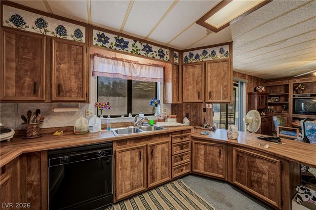 1891 Pearl Lane, Pahrump, NV 89060