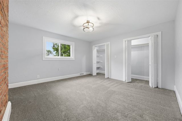 12 boston, Marshall Shadeland, PA 15212