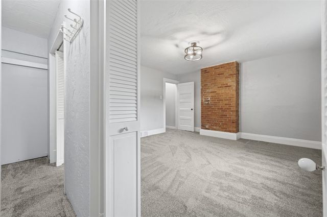 12 boston, Marshall Shadeland, PA 15212