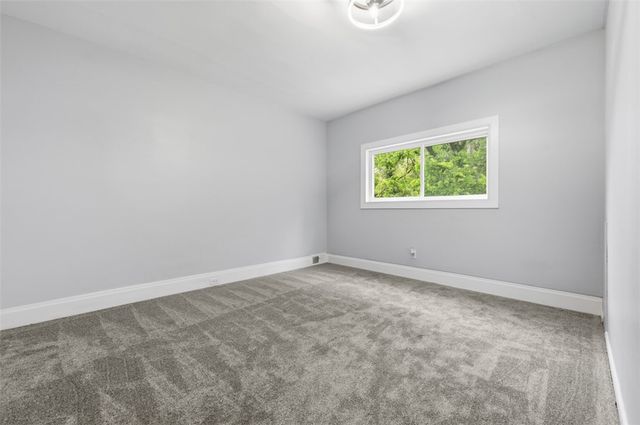 12 boston, Marshall Shadeland, PA 15212