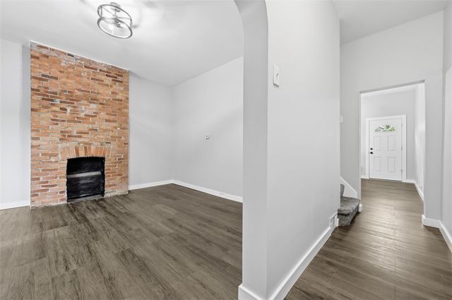 12 boston, Marshall Shadeland, PA 15212