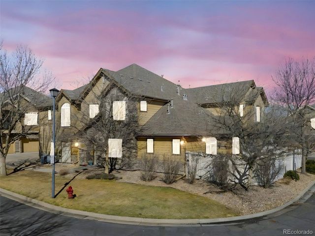 9972 W Jewell Ave B, Lakewood, CO 80232