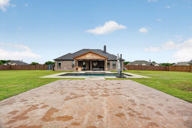 10917 Chriswood Drive, Crowley, TX 76036