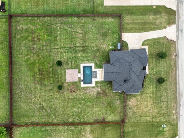 10917 Chriswood Drive, Crowley, TX 76036