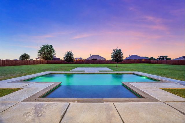 10917 Chriswood Drive, Crowley, TX 76036
