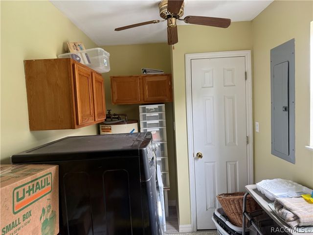 8459 W Oak Street, Crystal River, FL 34428